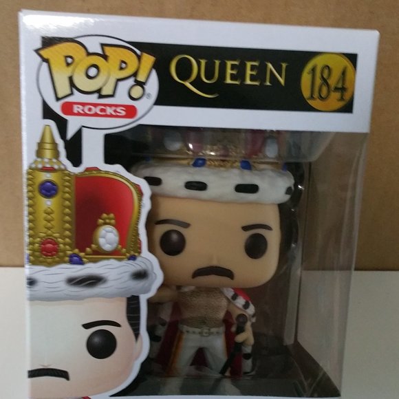 Funko Pop! Rocks: Freddie Mercury King #184 - Picture 2 of 16